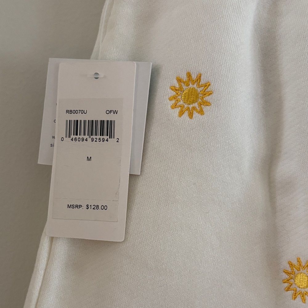 Splendid Cream Shorts with Yellow Daisy Embroidery - Picture 4 of 8